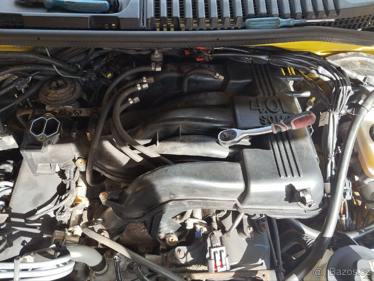 Sání Ford Explorer 4.0