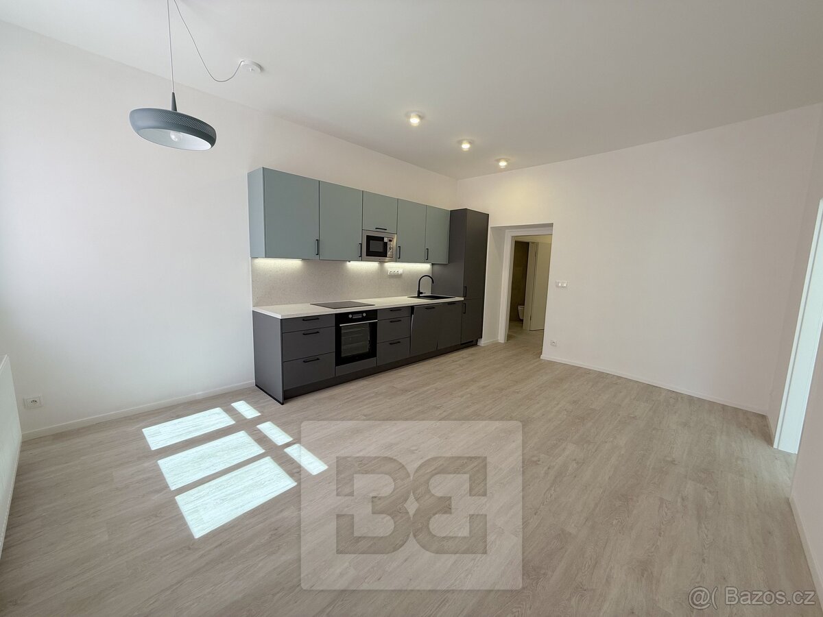 Pronájem bytu 3+kk, 79 m2 - Praha - Smíchov, ev.č. N08136