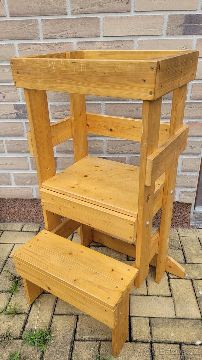 Dětská učící věž