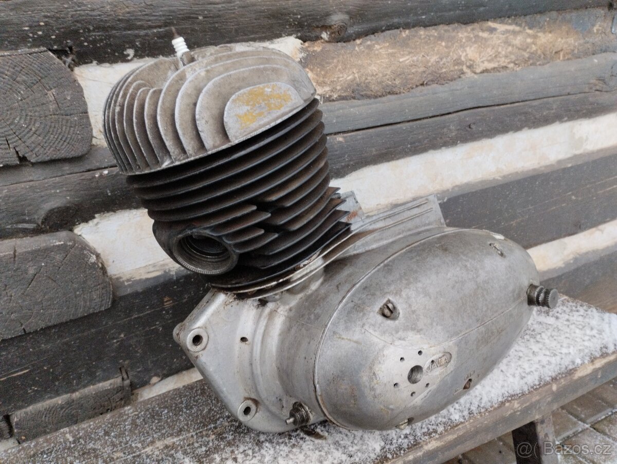 Jawa 250 - 559 panelka - motor