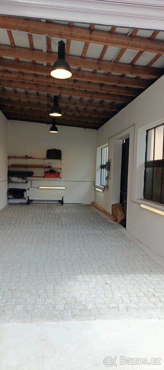 MOST - Pronajem garazoveho stani 40m2, 3.20m vyska