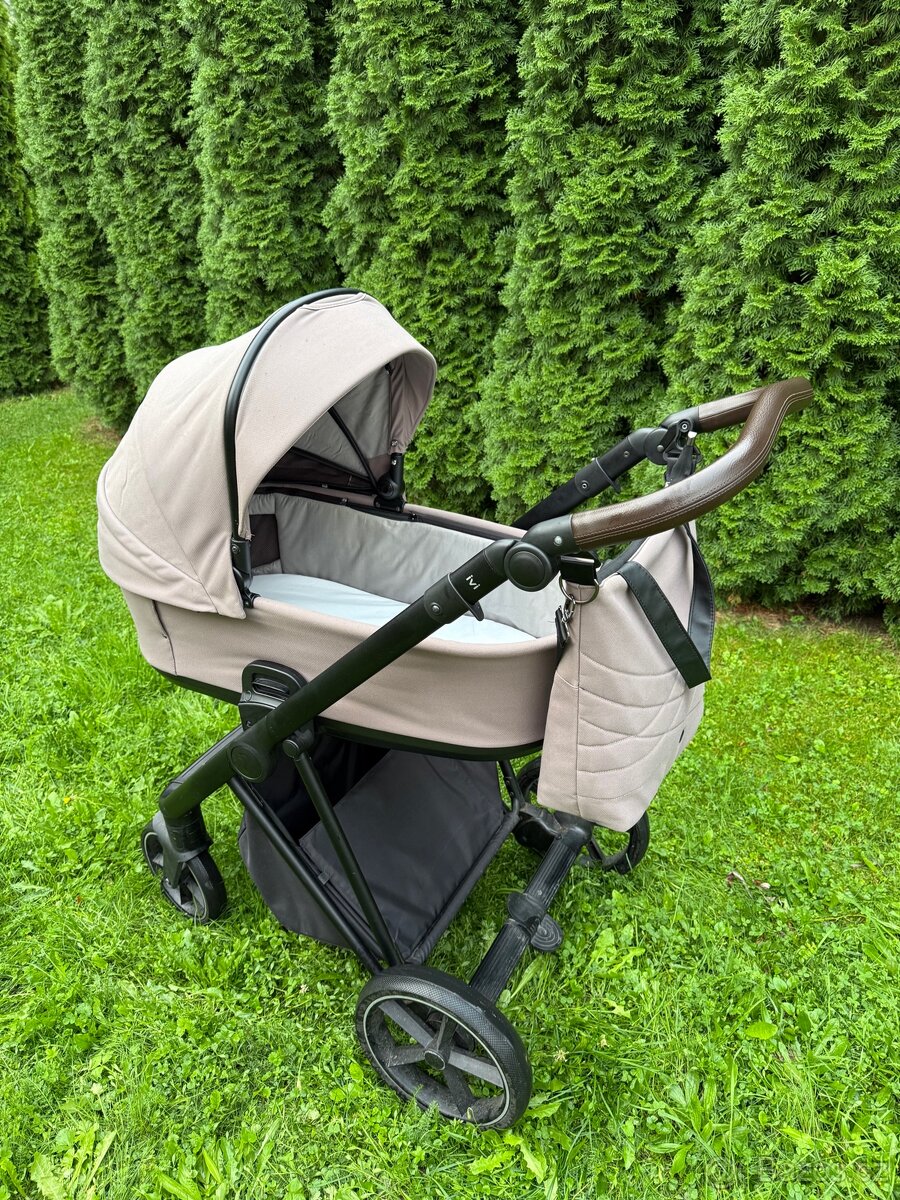 Kočárek Roan ivi Cocoa 2024