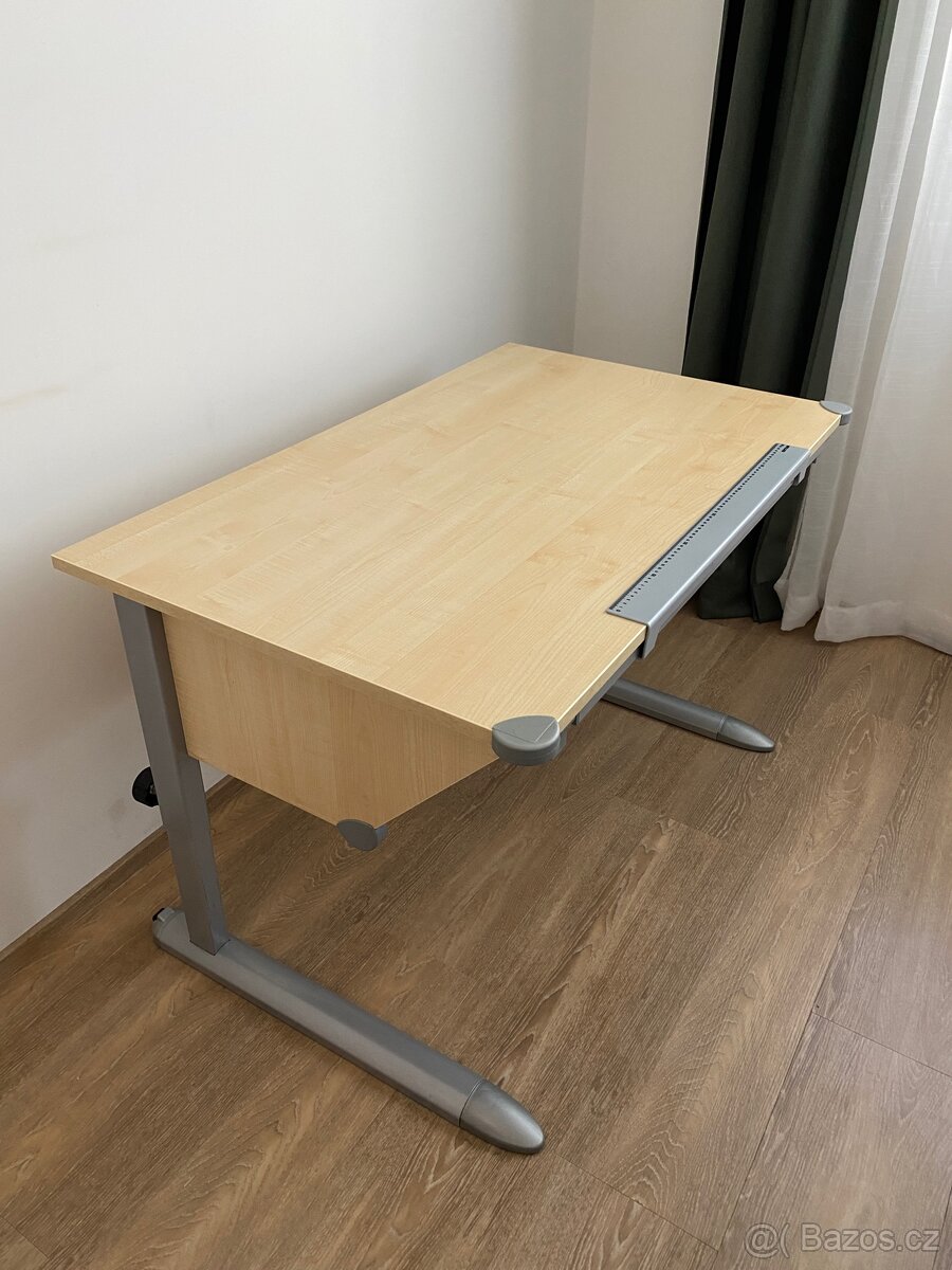 Dětský rostoucí psací stůl KETTLER COOL TOP II