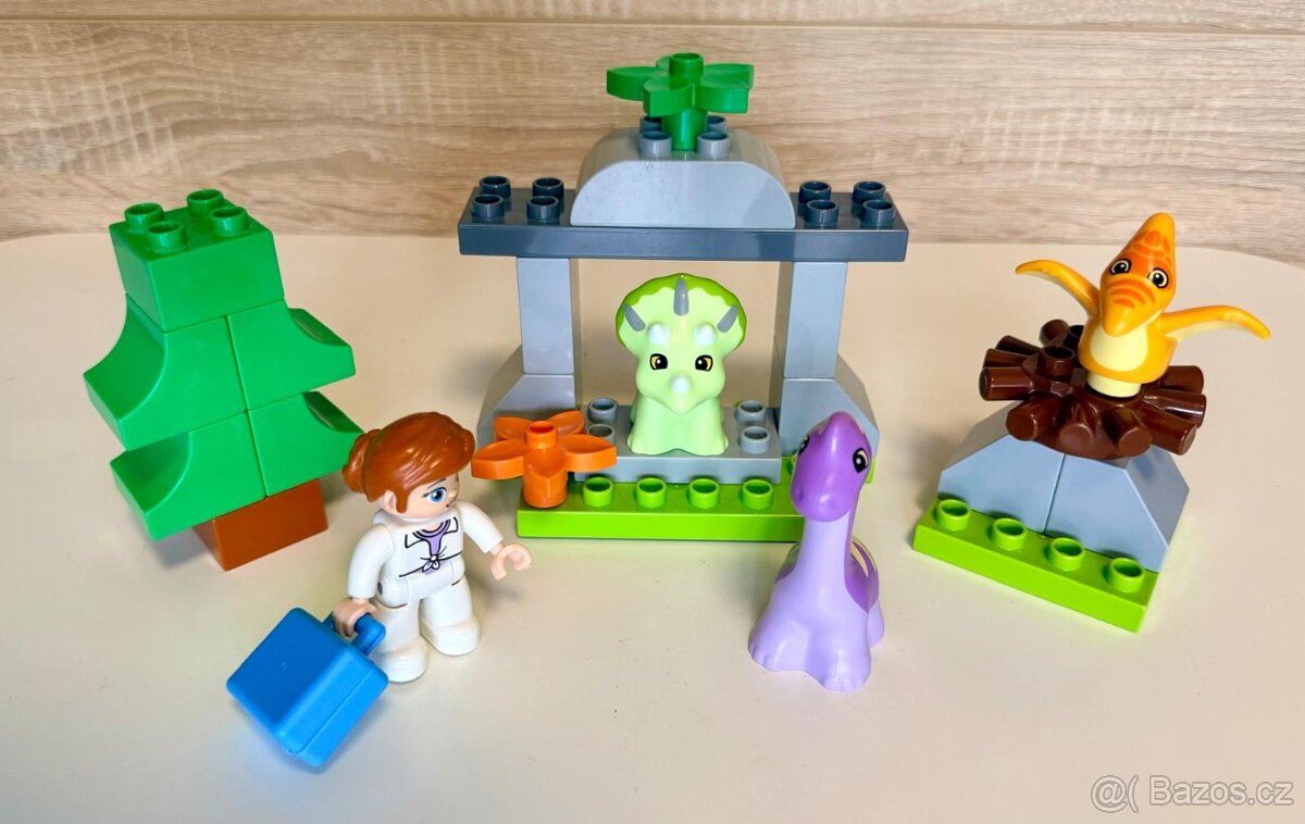 Lego Duplo Jurský svět 10938 Dinosauří školka