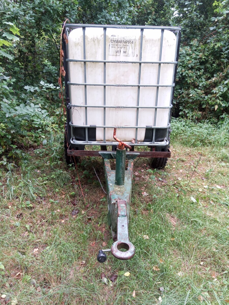 Napáječka nádrž voznice