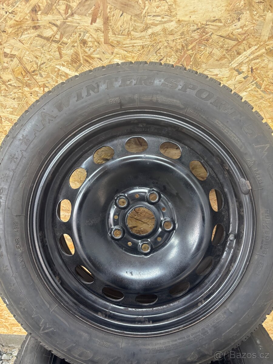 Škoda Octavia IV, 5x112R16 zimní pneu 205/60R16 7,5-8mm