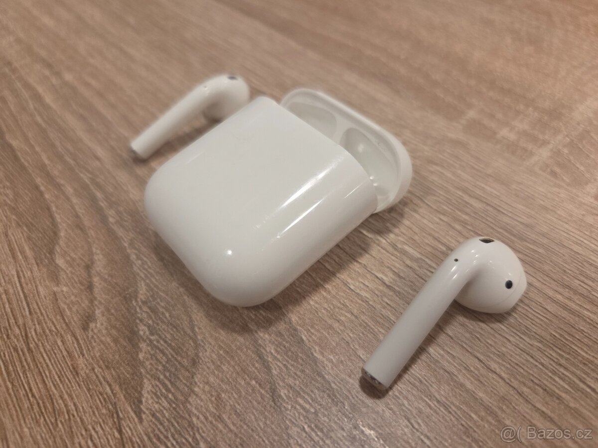 Apple AirPods 1. generace