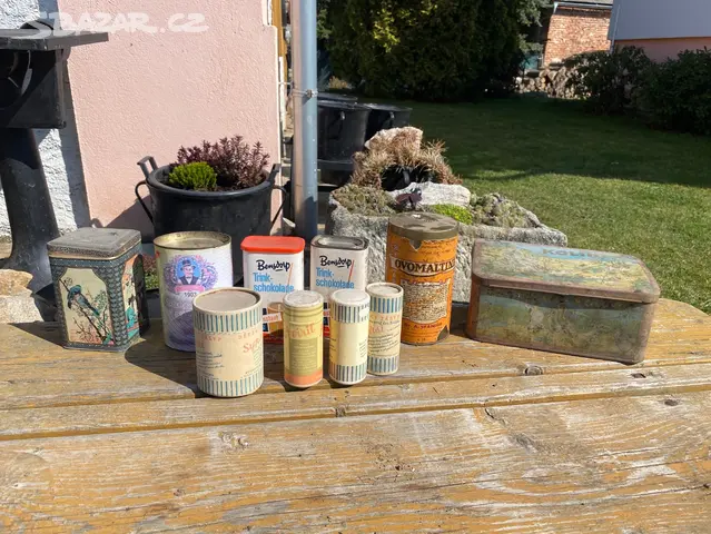 Stare plechovky, detsky zasyp