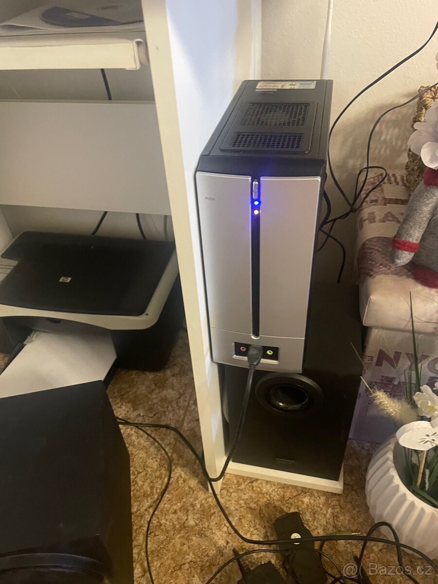 PC+Monitor+Repro+příslušenství.