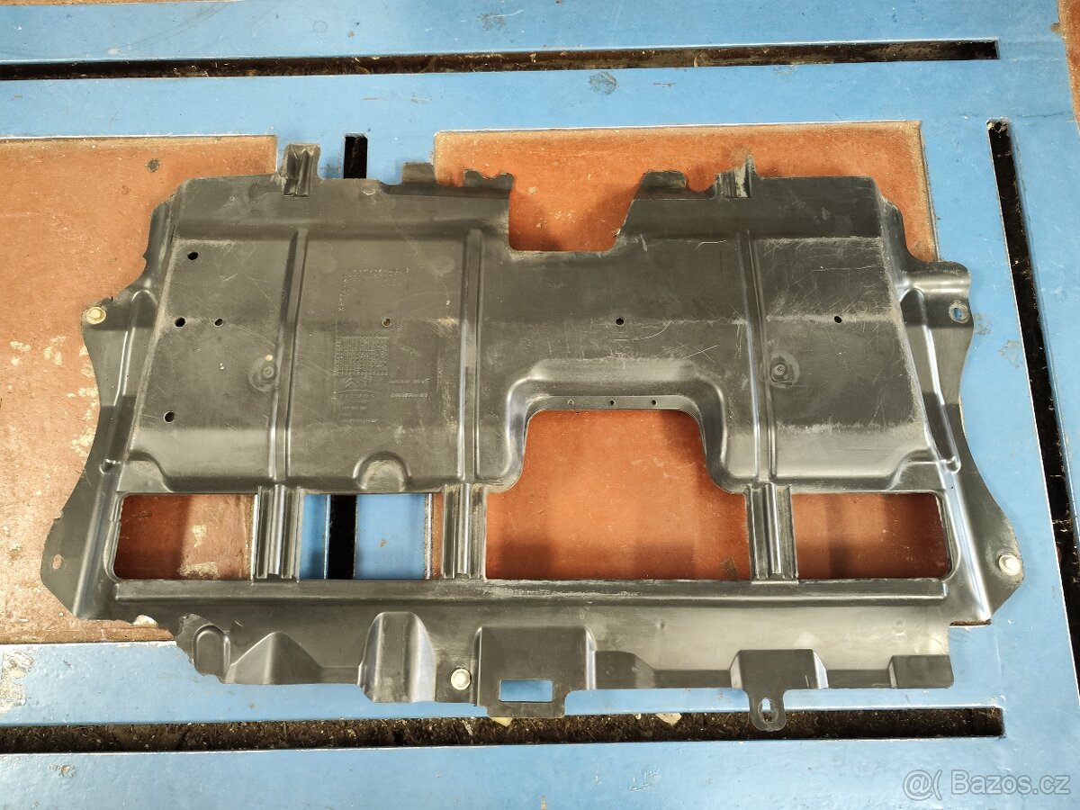 Kryt motoru Peugeot 208, Citroën C4 9682559380