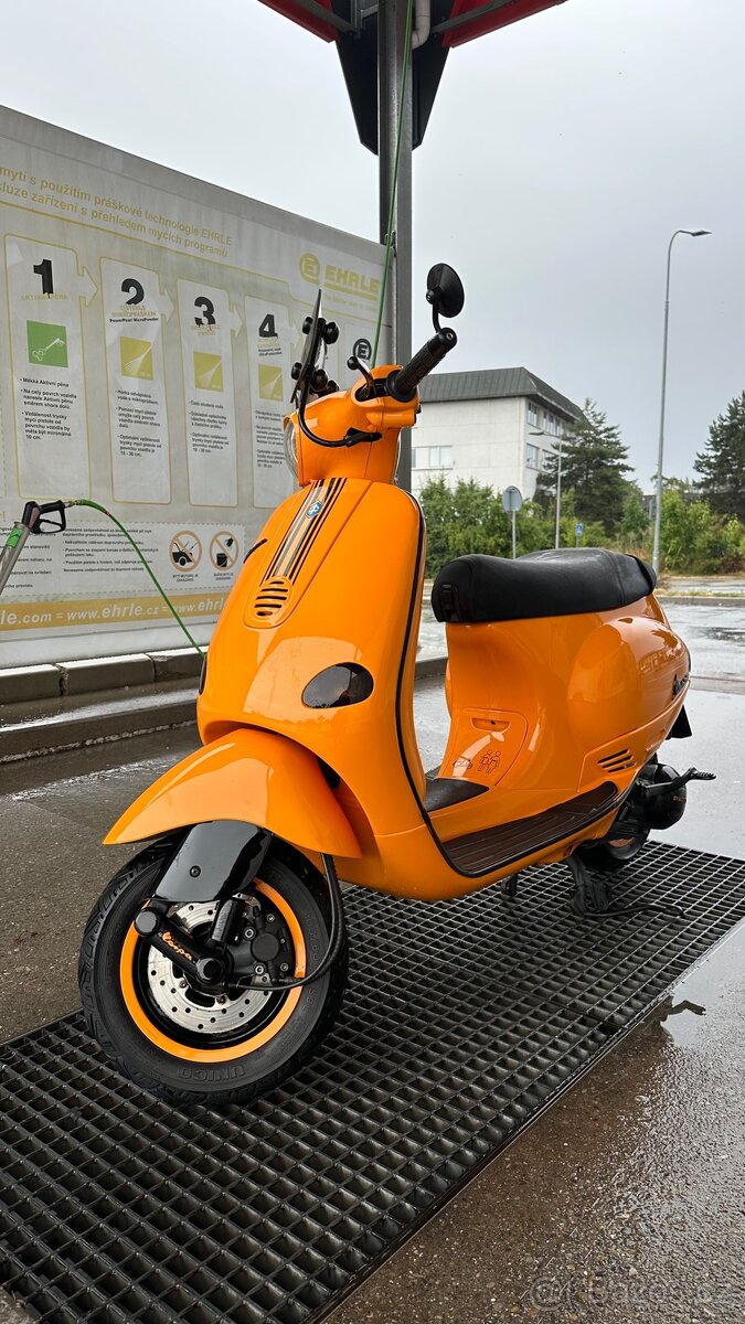 Vespa ET4 125