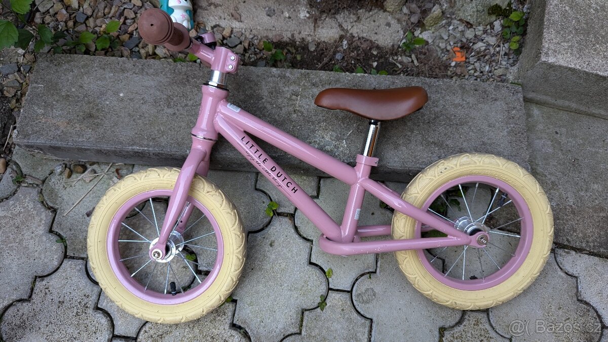 Little dutch balance bike
