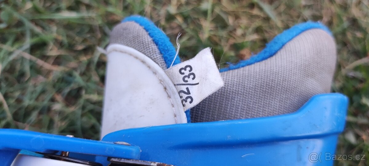 Dívčí lední brusle 32/33