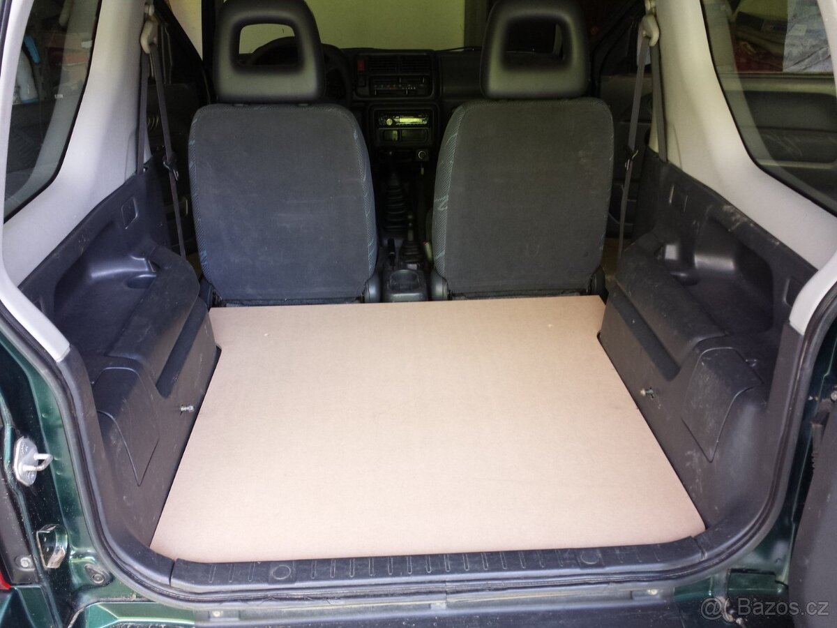 Suzuki Jimny - deska do kufru
