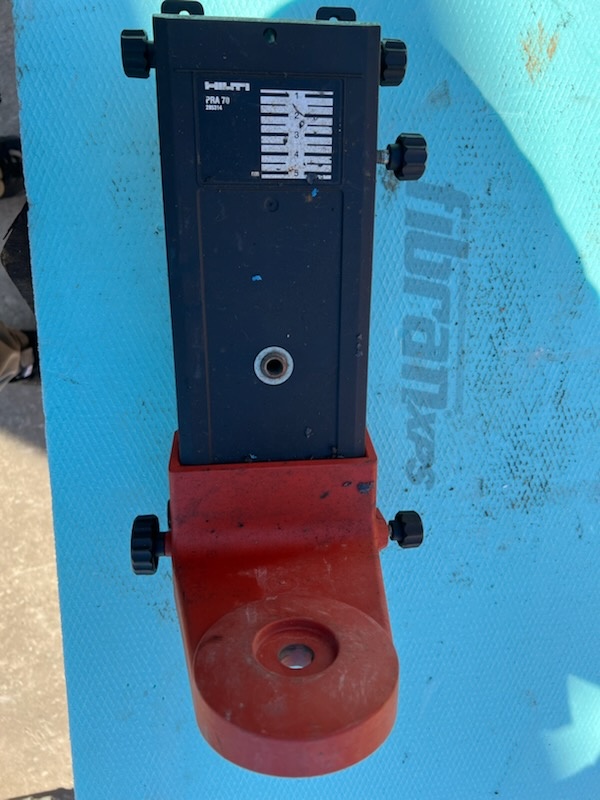 Nástěnný držák HILTI PRA 70