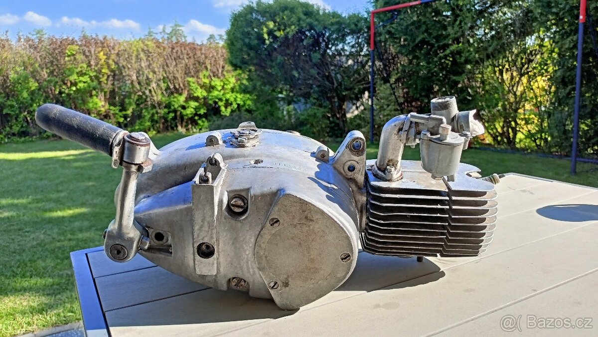 Motor Jawa 50 pionýr/mustang