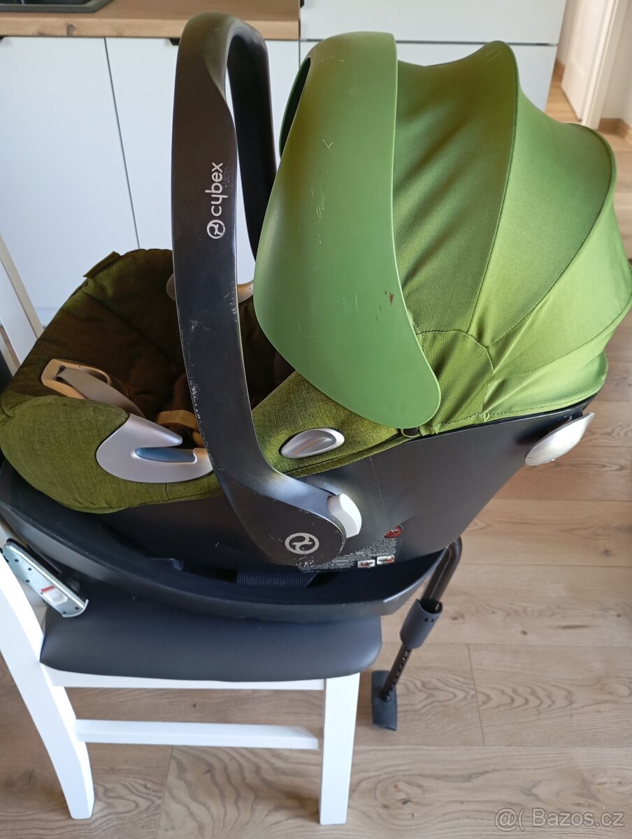 Prodám autosedačku vajíčko Cybex