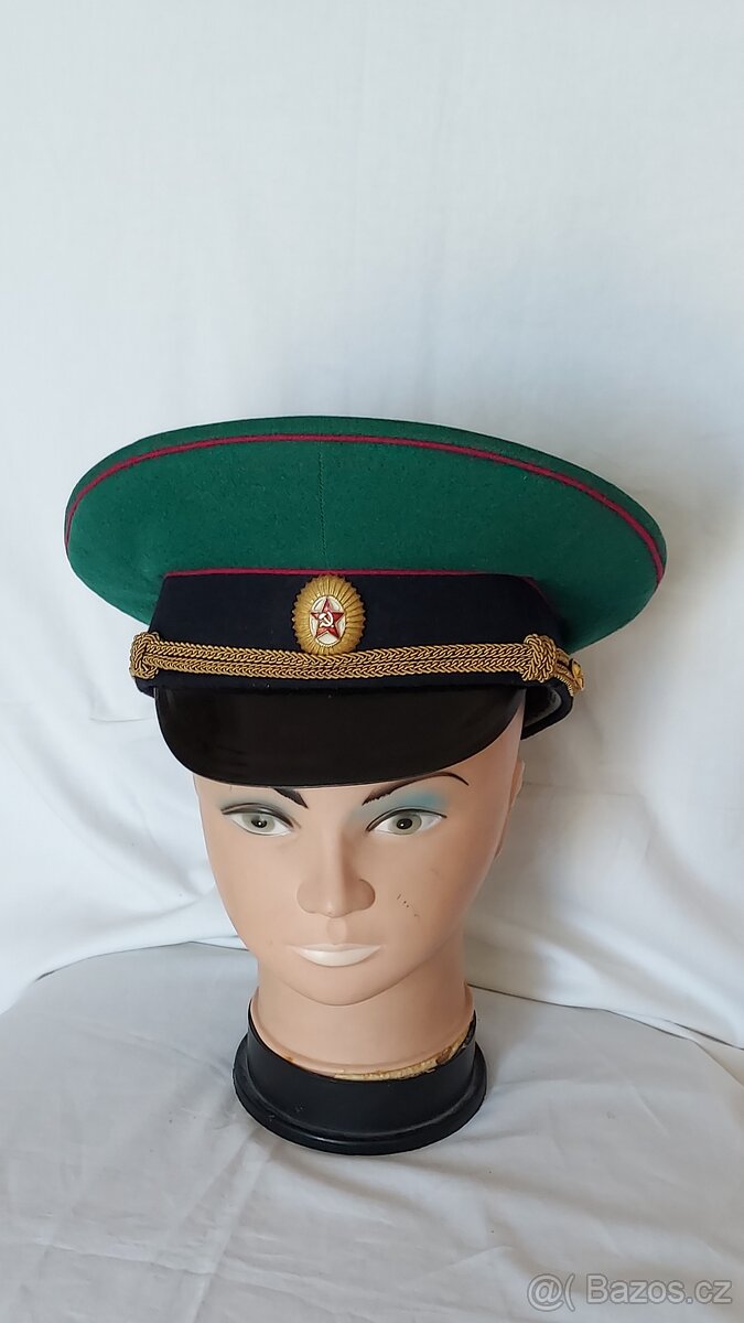 Čepice. Brigadýrka. Pohraničník Důstojník Uniforma. Rusko. S