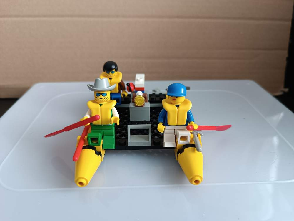 LEGO Town 6665 River Runners
