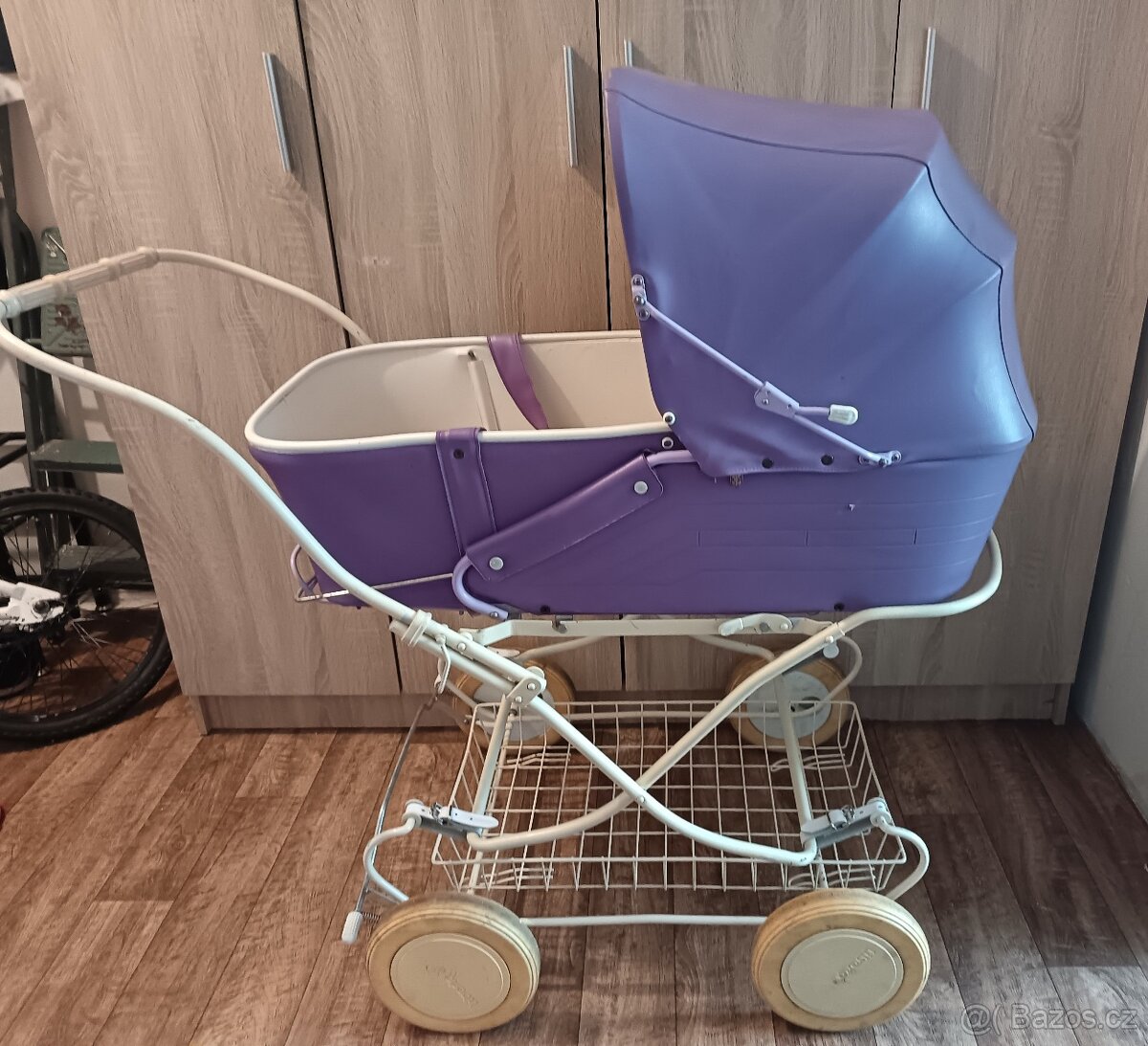 Retro kočárek