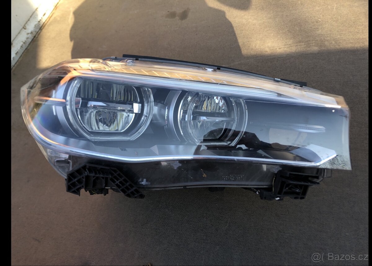 BMW X6 F16 M paket levy světlomet LED