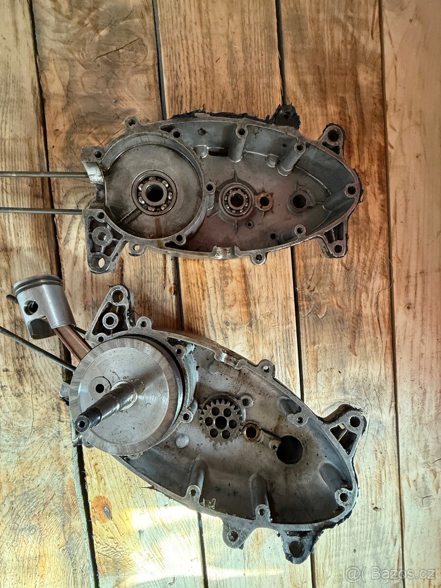 Jawa 21/23 - párové kartery + nová klika