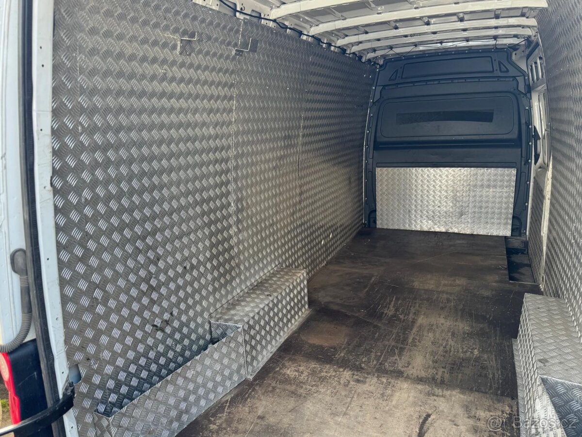 Hliníková vestavba na Mercedes Benz Sprinter 906 maxi