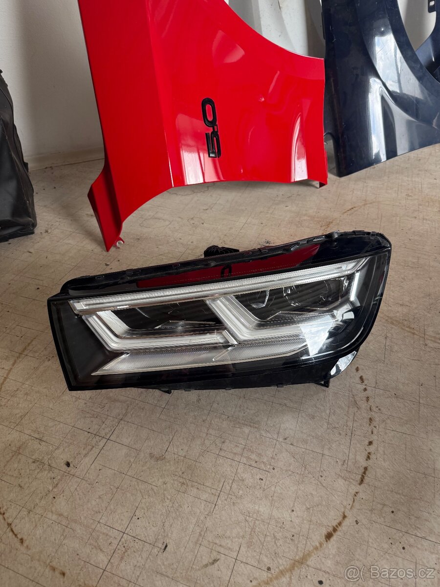 Audi Q5 Levé světlo full led