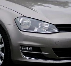 PŘEDNÍ SVĚTLA - GOLF 7 - 1700 KČ ZA OBĚ