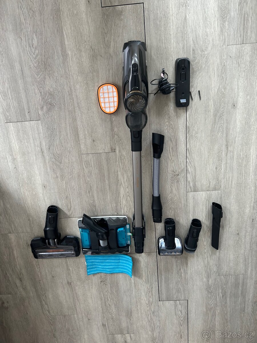 Tyčový vysavač Philips XC8349/01