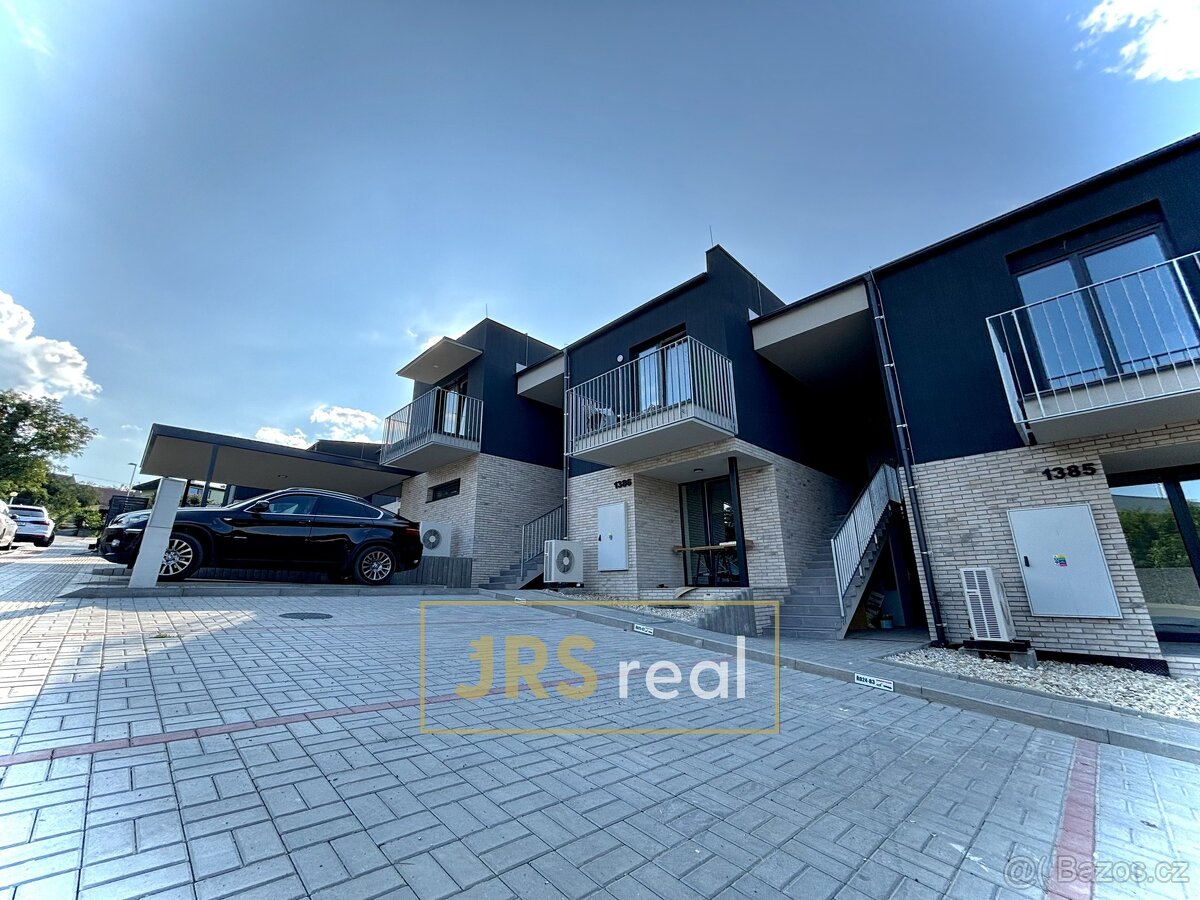 Pronájem bytu 1+kk 32,5m2, Zlín - Malenovice, ev.č. 160088DV