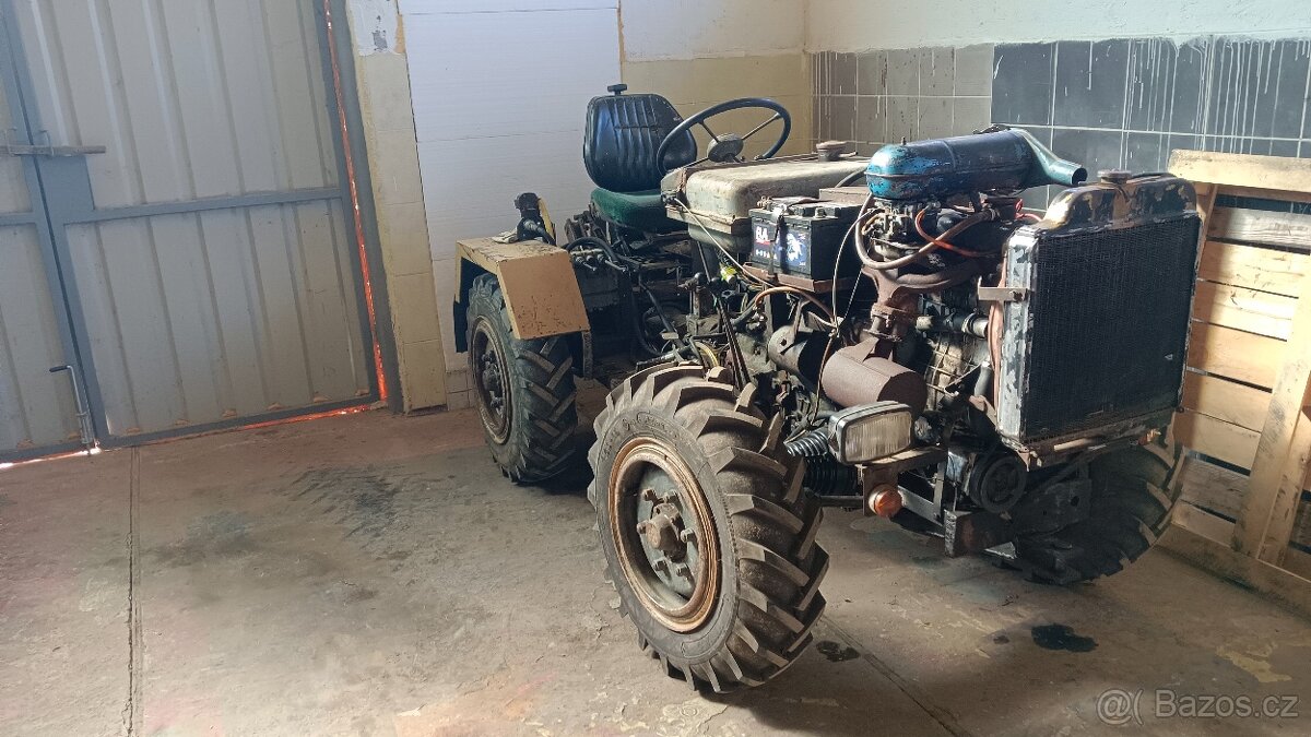 Malotraktor T805 – domácí výroba