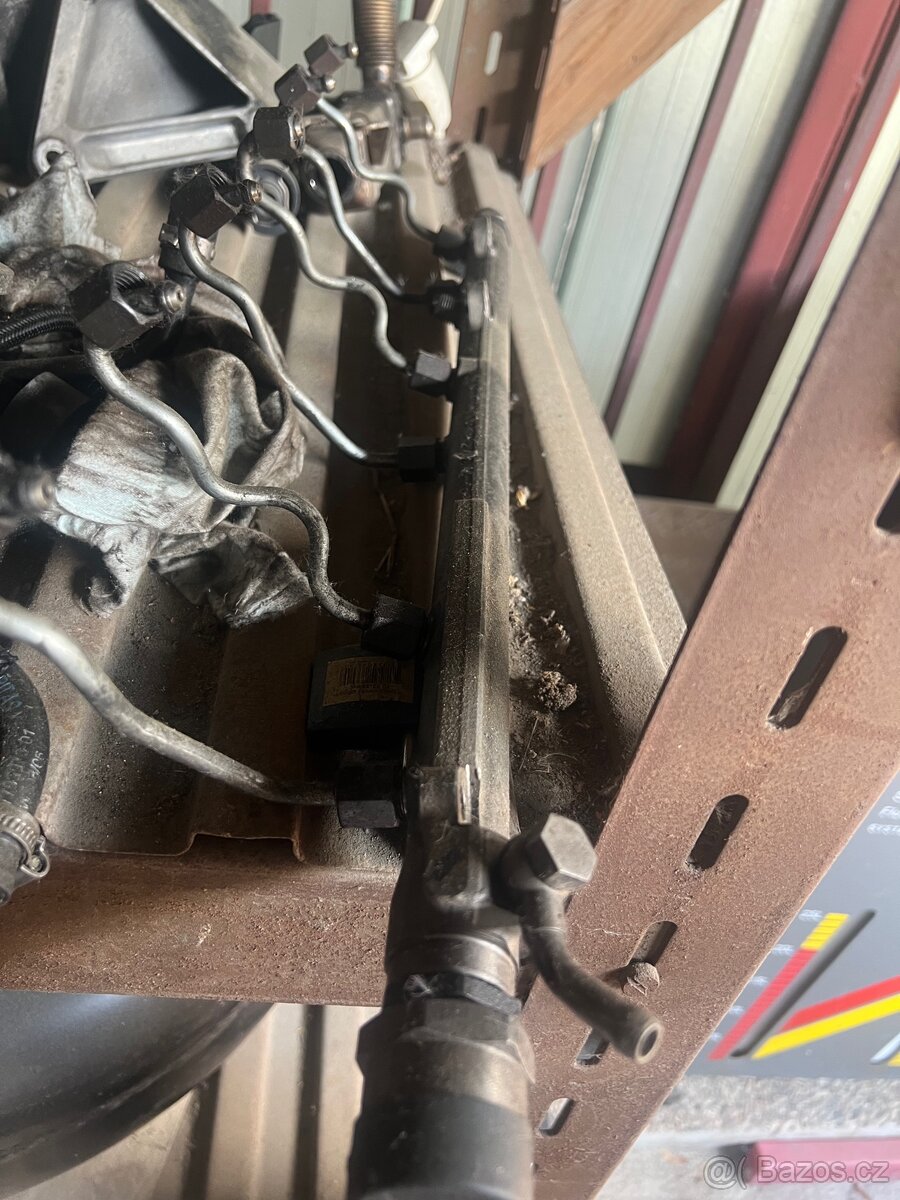 vstrekovacia rampa snímač BMW E70 E60 E61 E90 E92 3.0 D M57