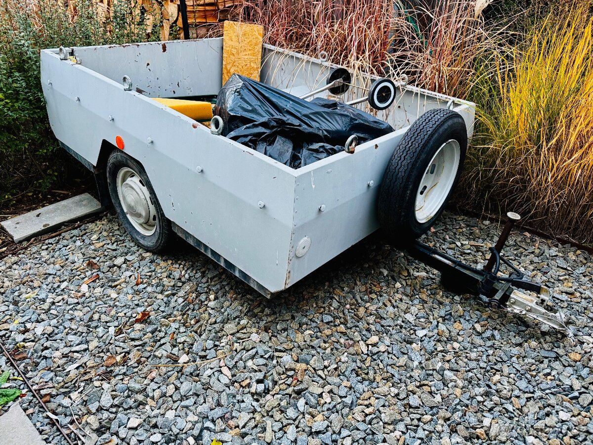 Přívěsný vozík KPN 250