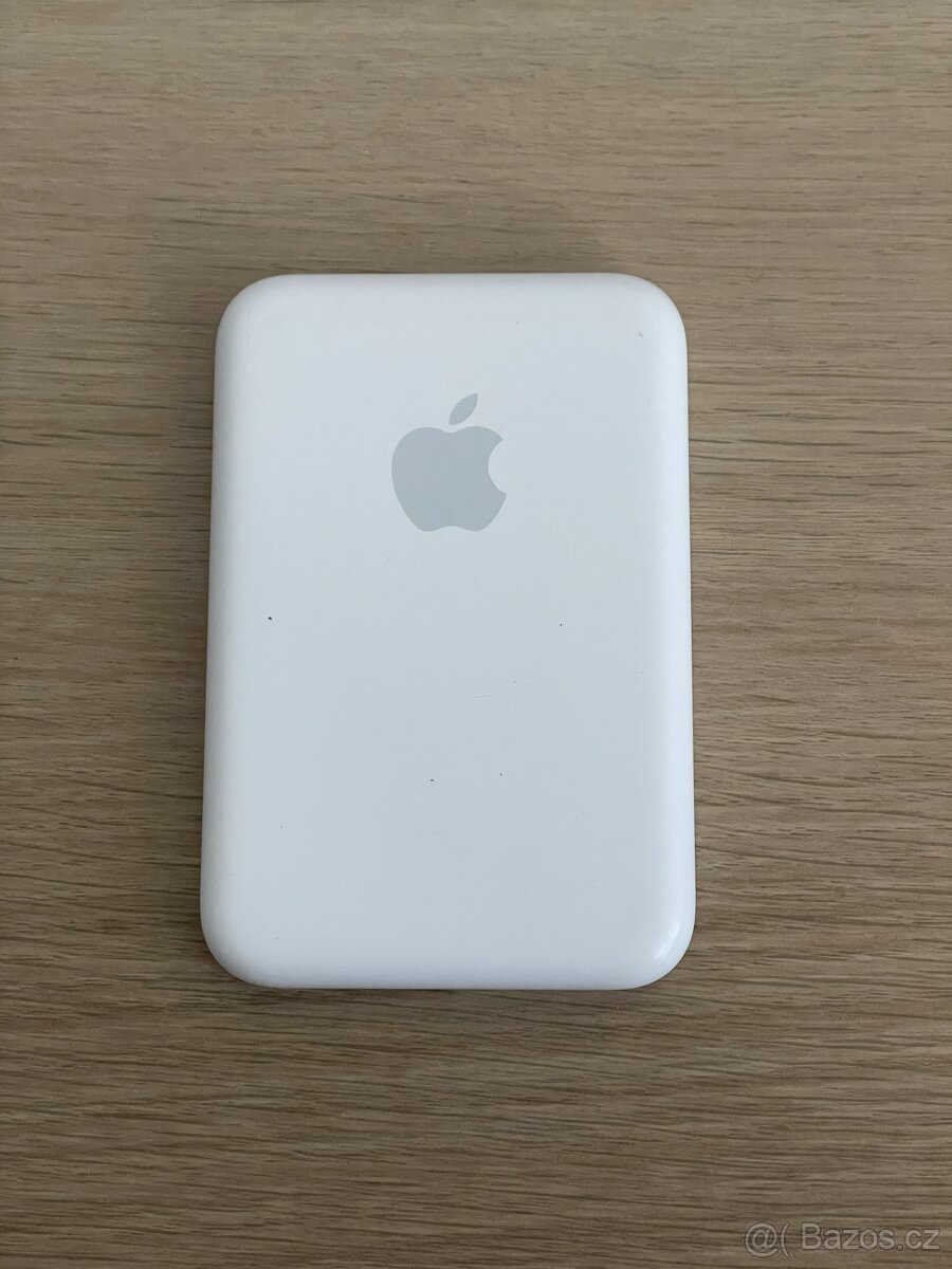 Apple MagSafe powerbank (model A2384)