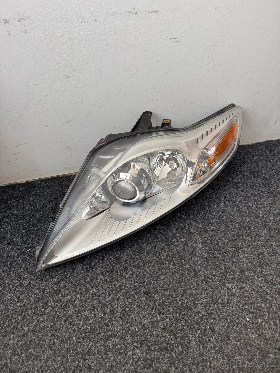 Ford Mondeo svetlo bi-xenon mk4 levé 2013