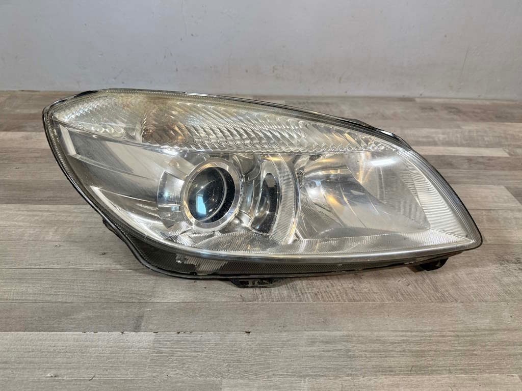 ŠKODA FABIA 2 - FACELIFT - světlo PP s ČOČKOU