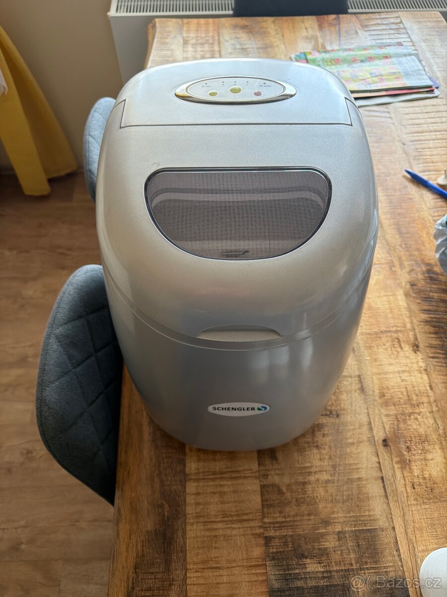 Výrobník ledu Schengler