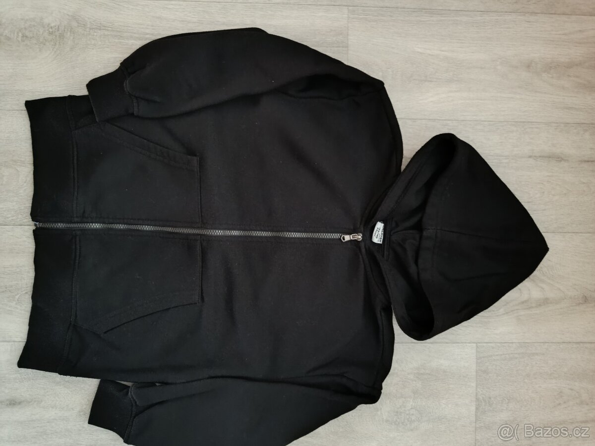 Černá mikina vel. 134/140