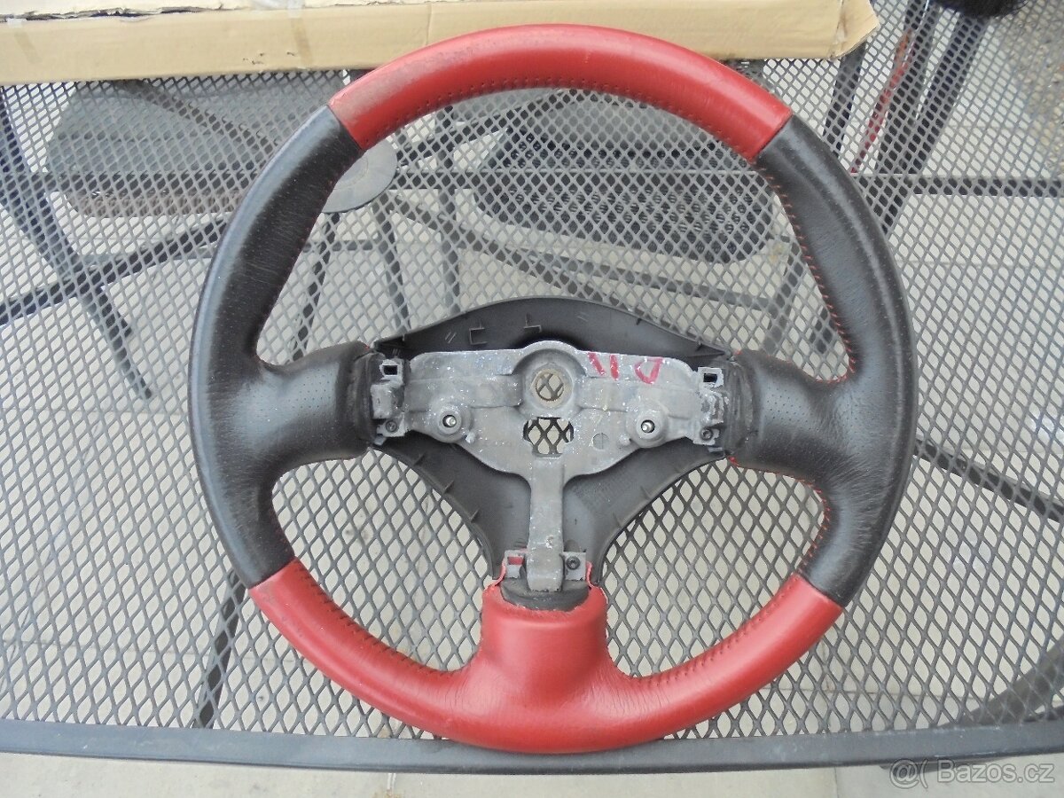 PRODÁM VOLANT PEUGEOT 206