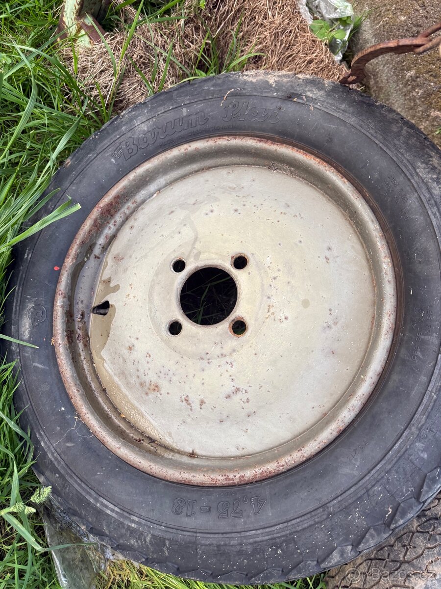 Prodam 2 kola netuším z ceho