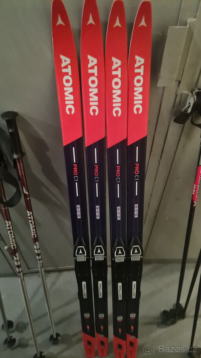 Dětské běžky vč. vázání a hůlek.