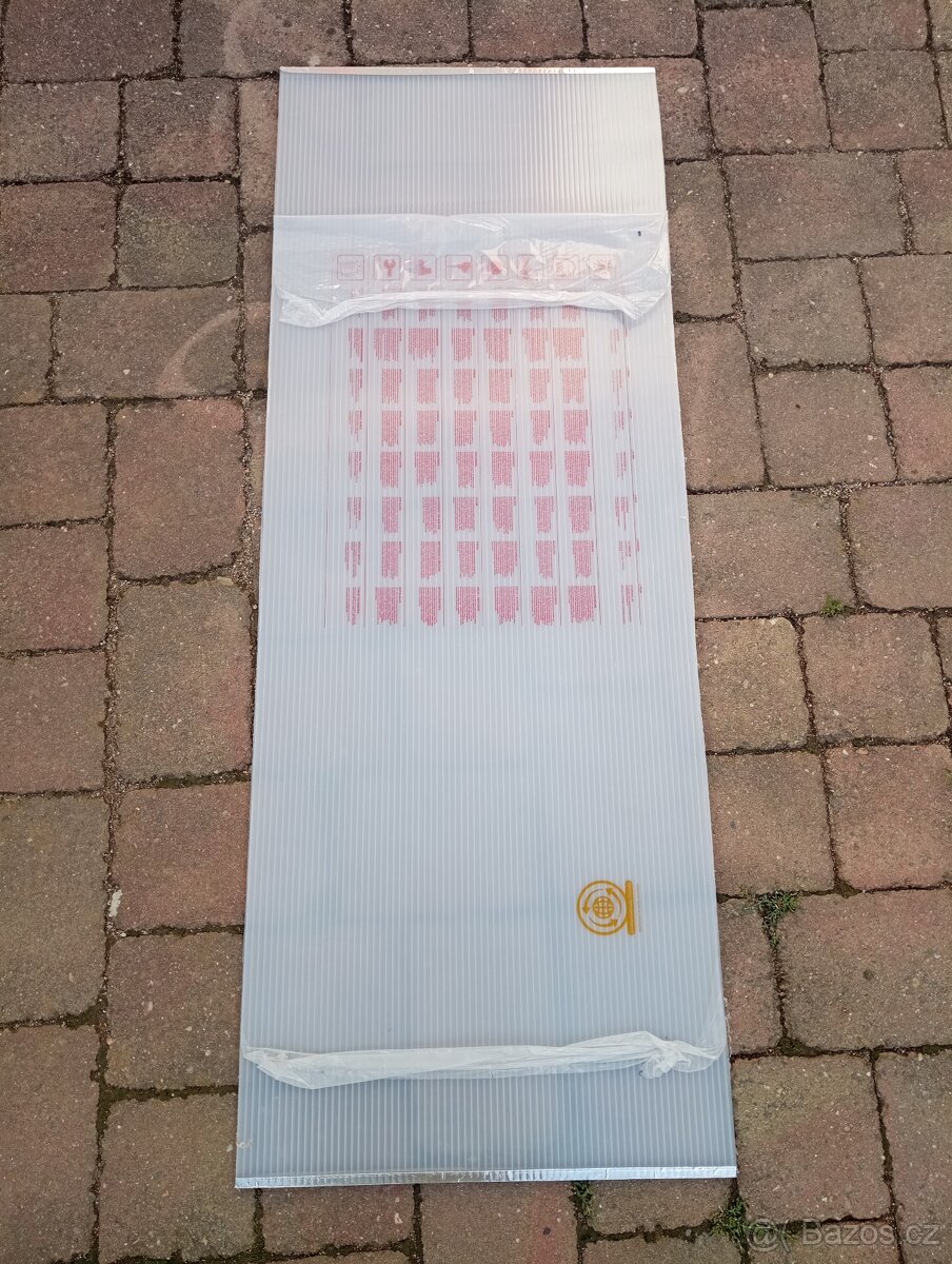 Dutinkový polykarbonát, desky