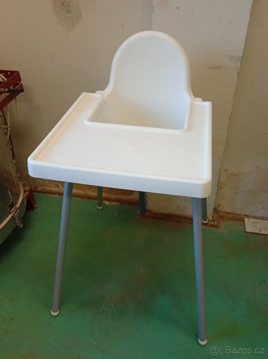 Dětská jídelní židle