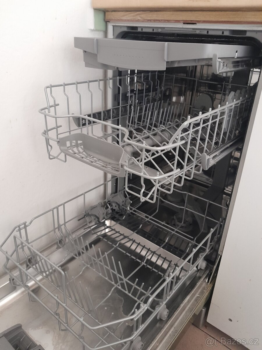 Myčka - malá Bosch