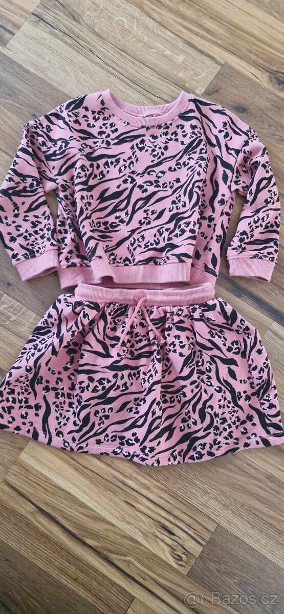 Next komplet sukně a mikiny 110