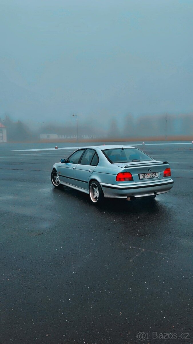 BMW e39 523i 125kw jista historie