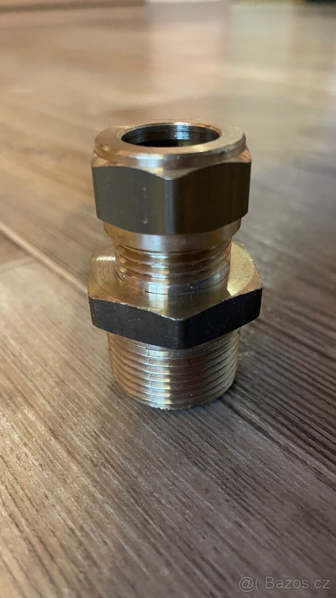 Šroubení svěrné Cu15mmx 3/4” vnější