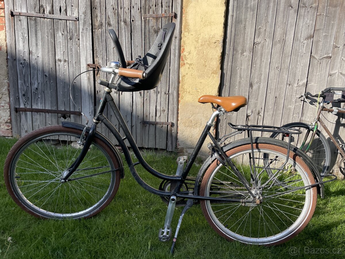 Dámské retro kolo kolos s košíkem a sedačkou thule yepp mini