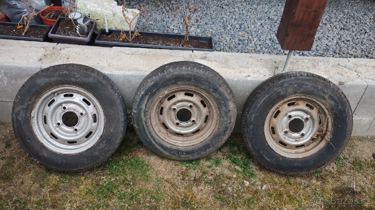 Kola na škoda 120, r13